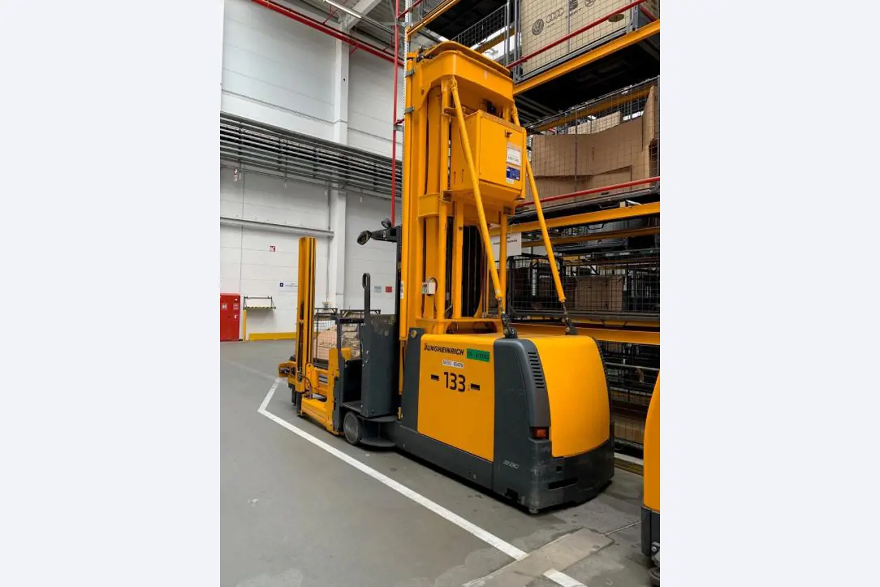 Máquinas para trabajar el metal y equipos de trabajo (calzado de seguridad)-1